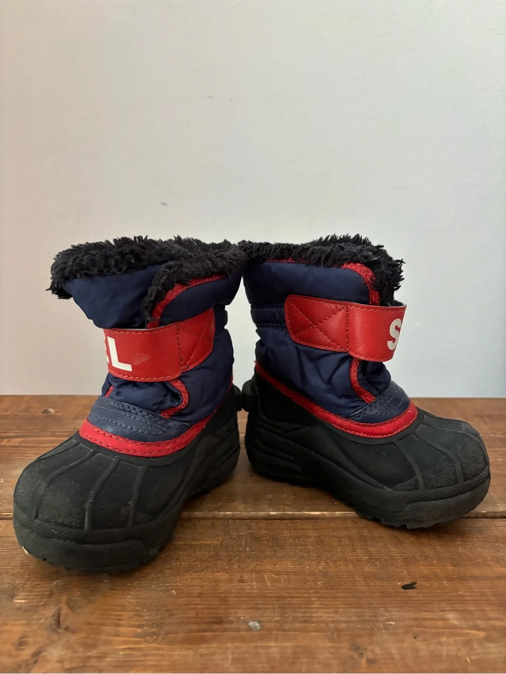 Sorel Snow Commander Kids' Navy and Red Winter Boots Size 6